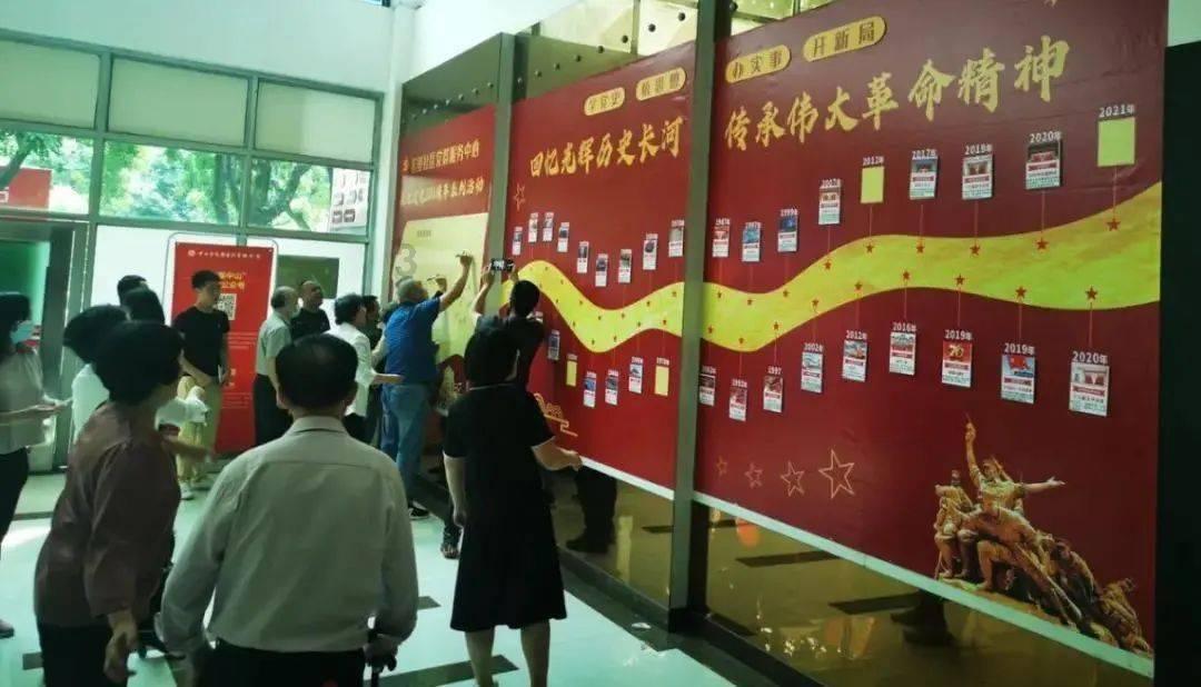 分手后不能联系前任吗？游戏画面